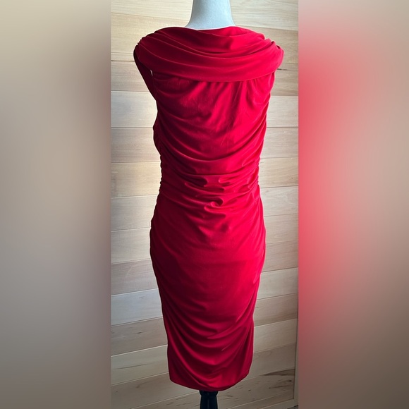Ricki’s Red midi dress Size Medium Sleeveless Ruching Christmas Winter Summer - Picture 3 of 8